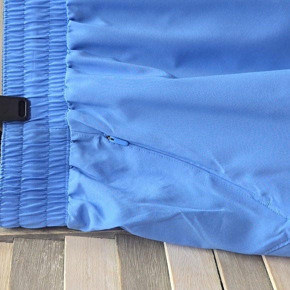 Women's Mid-Rise Run Shorts 3" | All in Motion | X Large - Picture 2 of 13